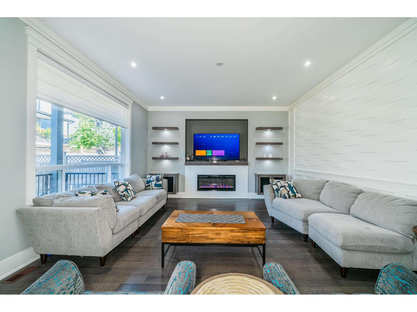 15441 76B Avenue - photo 2