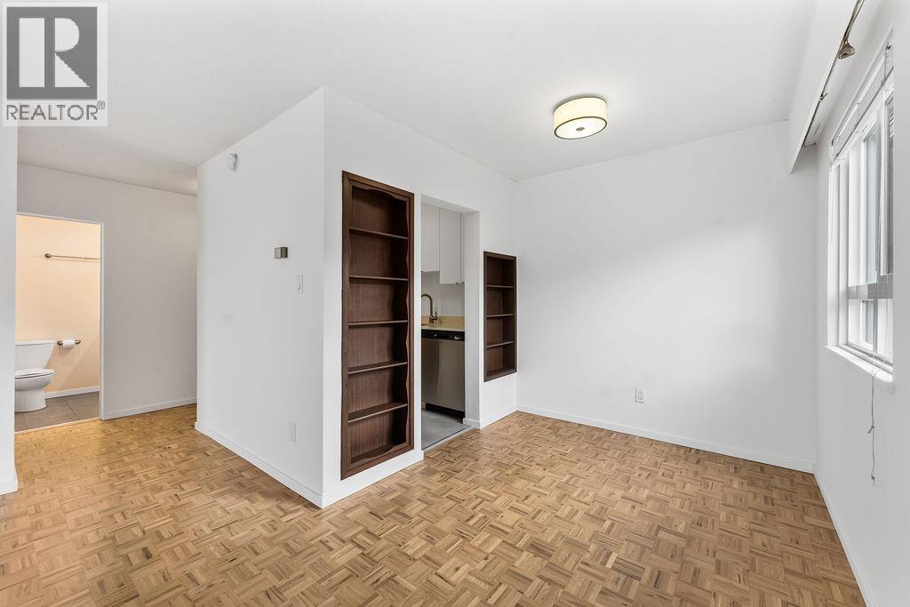 305 2025 W 2ND AVENUE, Vancouver