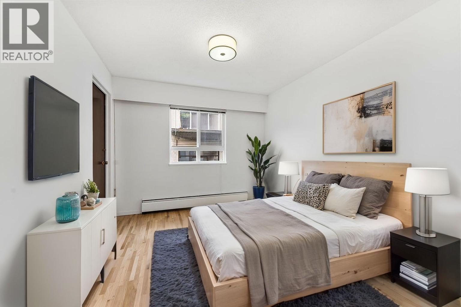 305 2025 W 2ND AVENUE, Vancouver