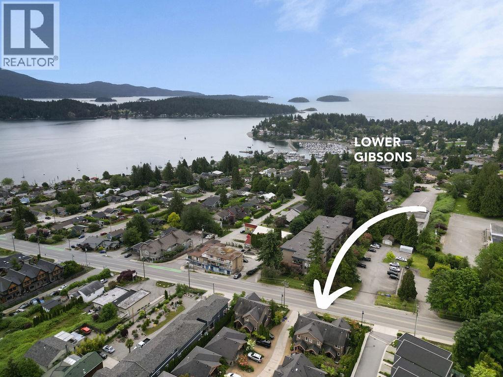 3 728 GIBSONS WAY, Gibsons