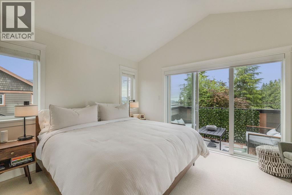 3 728 GIBSONS WAY, Gibsons