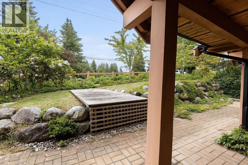 3 728 GIBSONS WAY, Gibsons