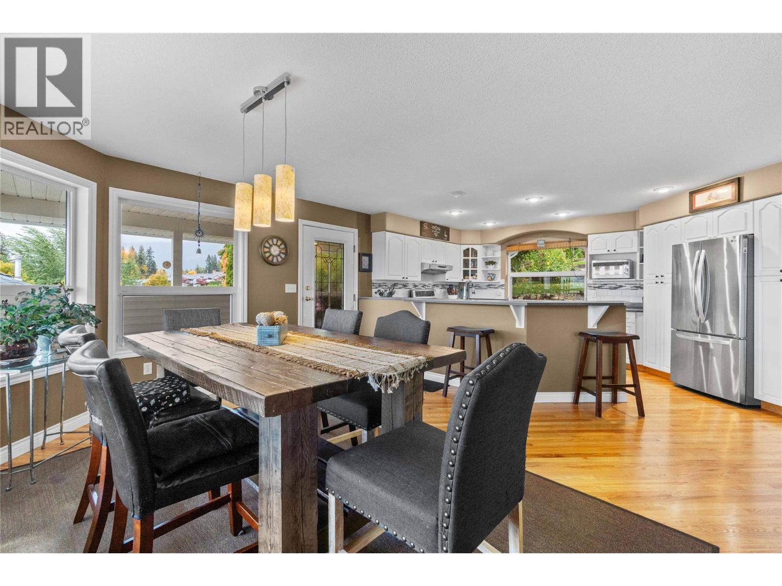 2270 3 Avenue SE, Salmon Arm