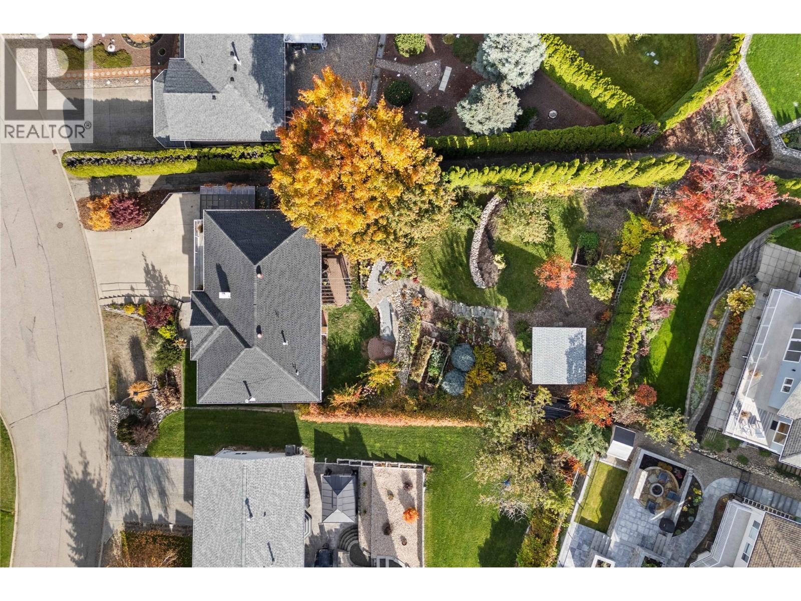 2270 3 Avenue SE, Salmon Arm