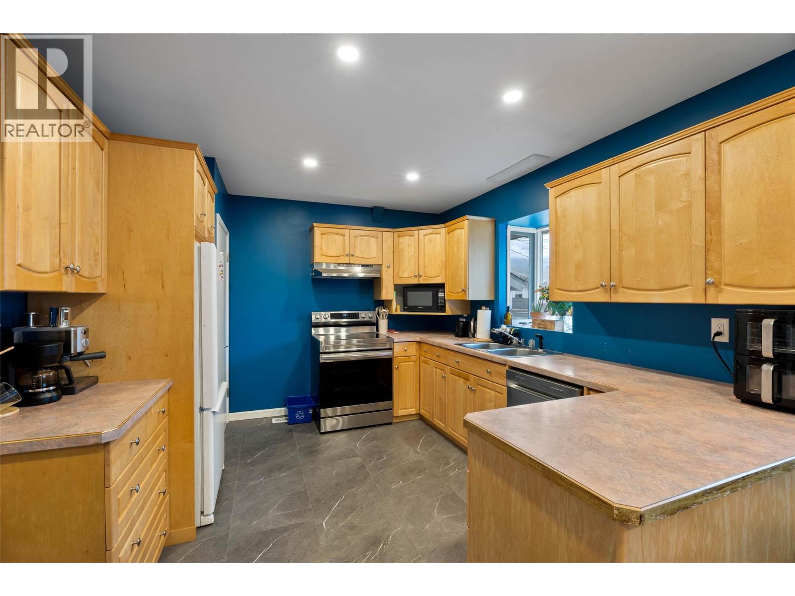 2570 Thompson Drive, Kamloops