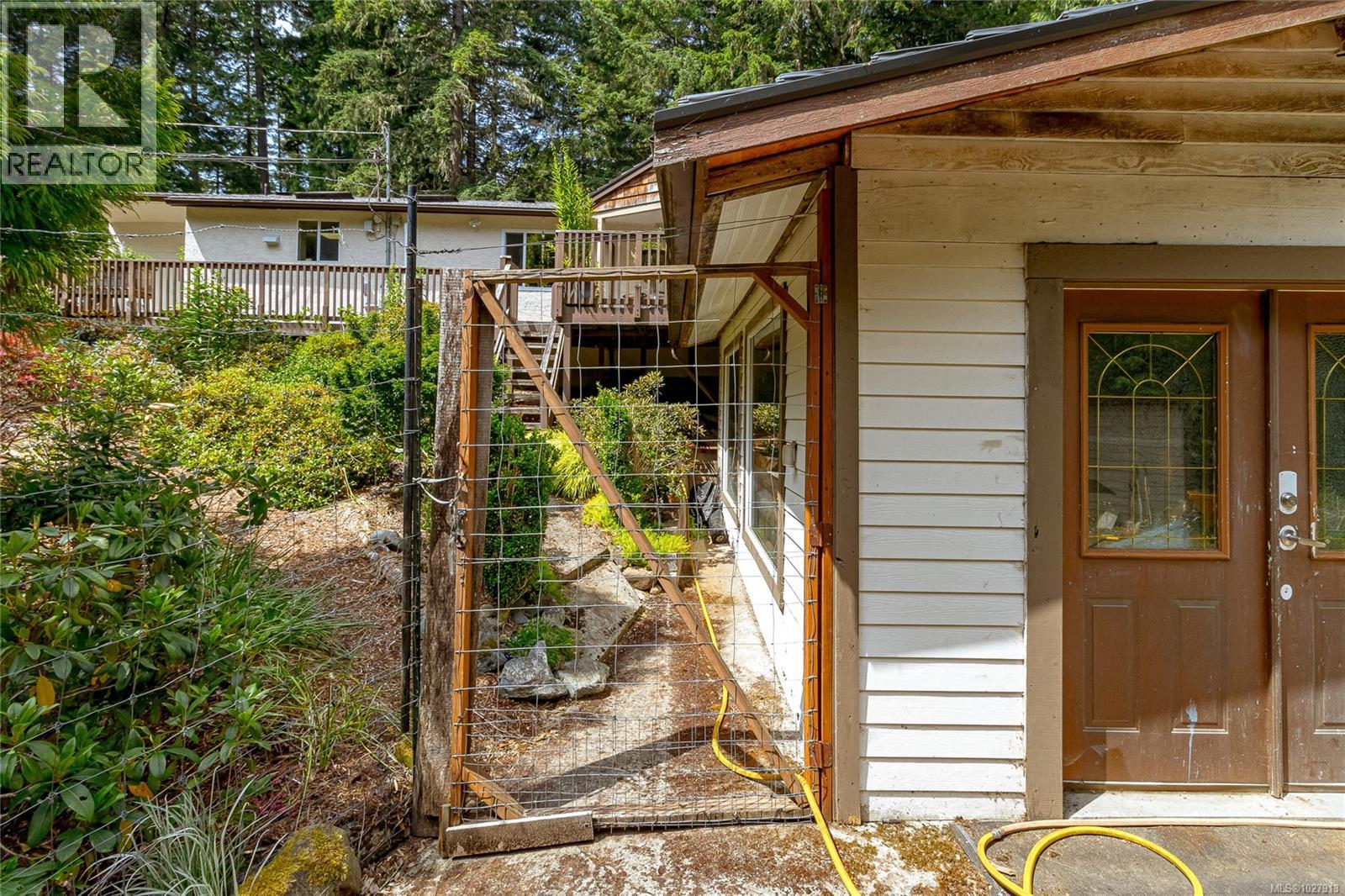 1425 Todd Lane - 60