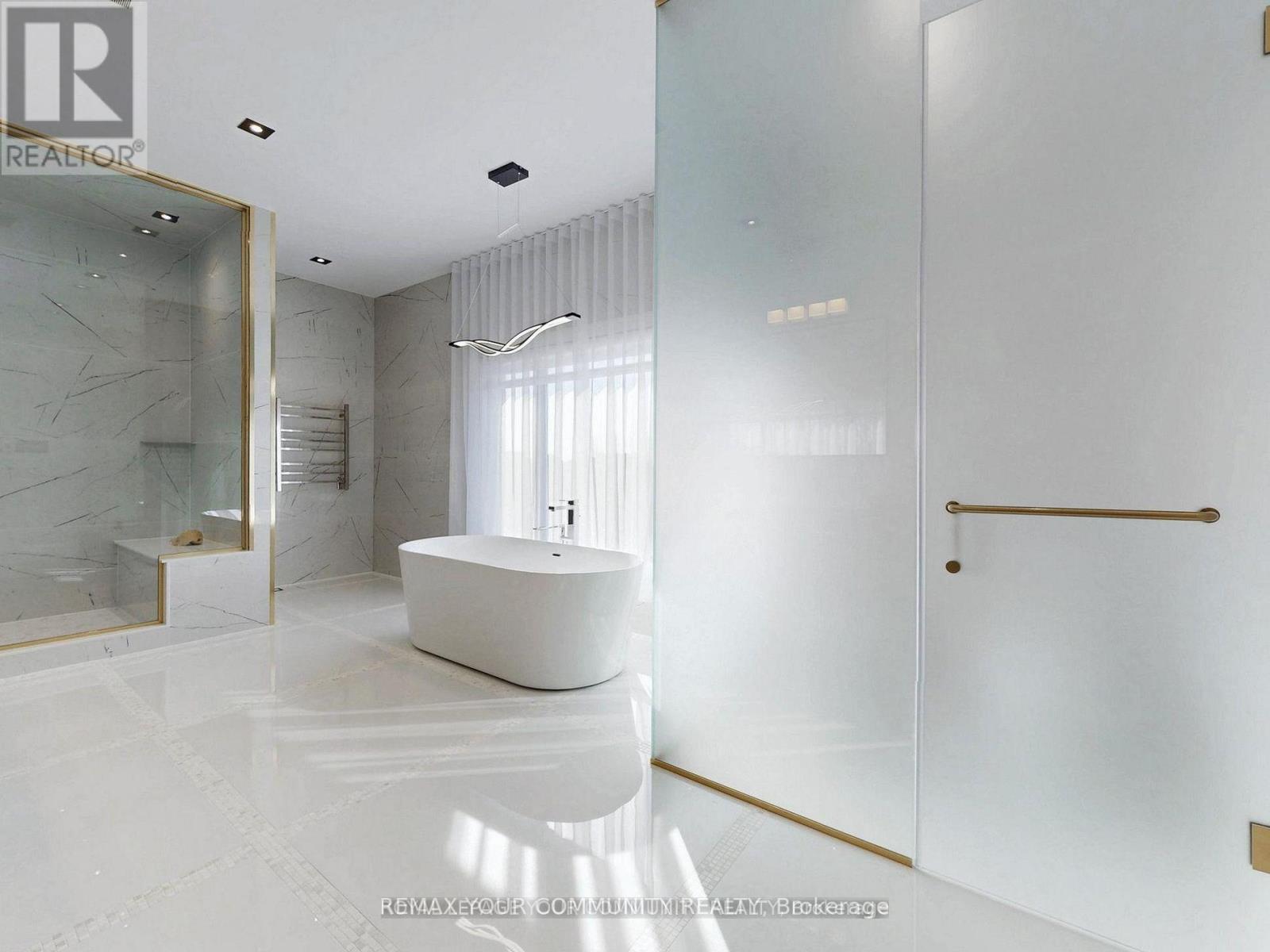 127 ELGIN MILLS ROAD W - 25