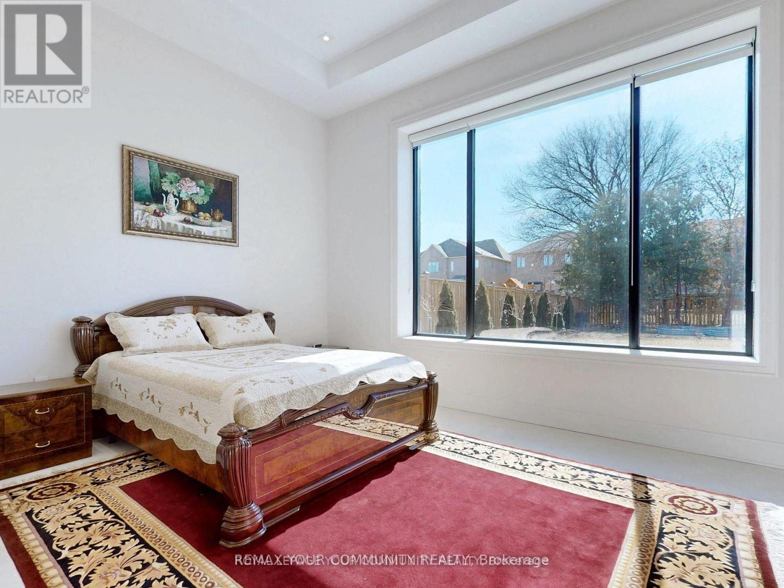 127 ELGIN MILLS ROAD W - 39