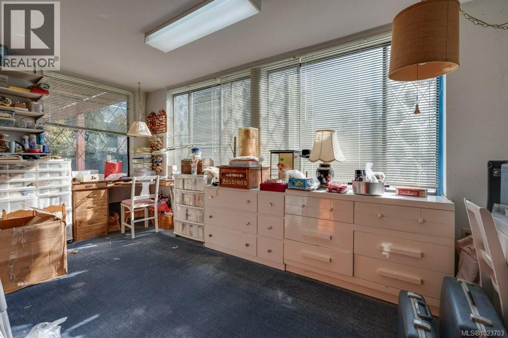 2983 Northwest Bay Rd, Nanoose Bay