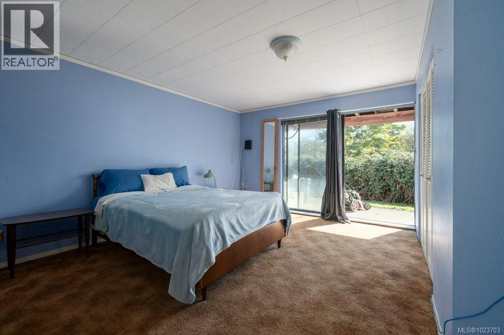 2983 Northwest Bay Rd, Nanoose Bay