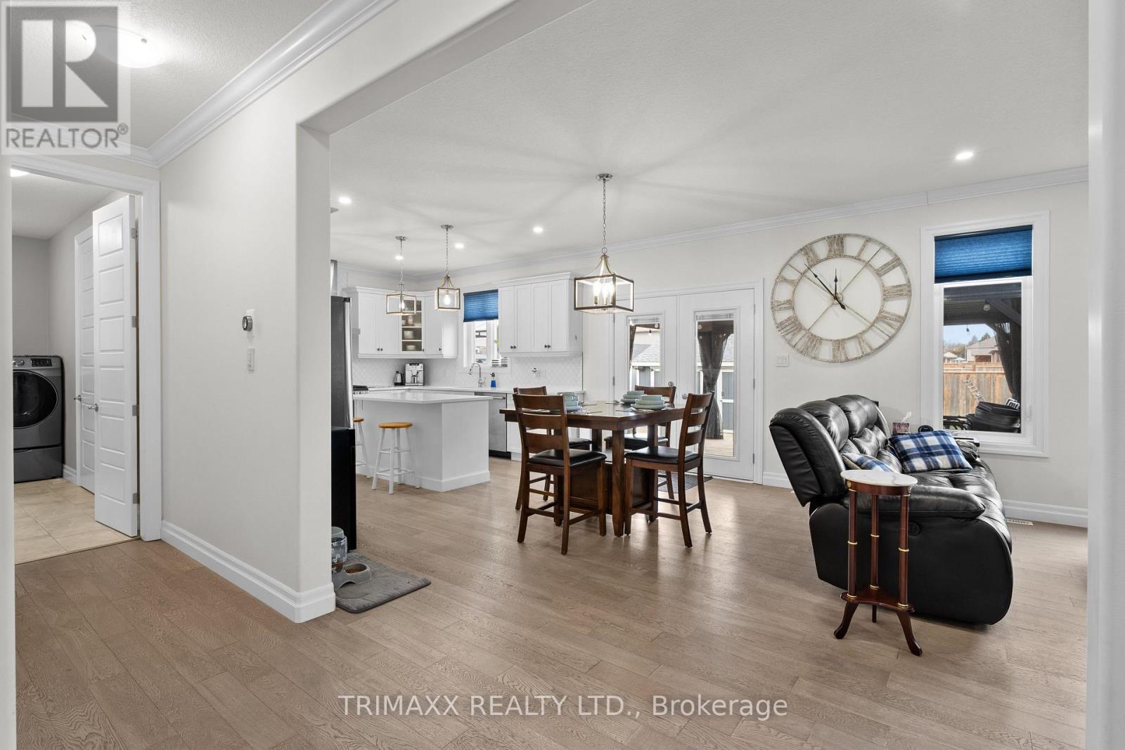 31 THAMES SPRINGS CRESCENT - 5