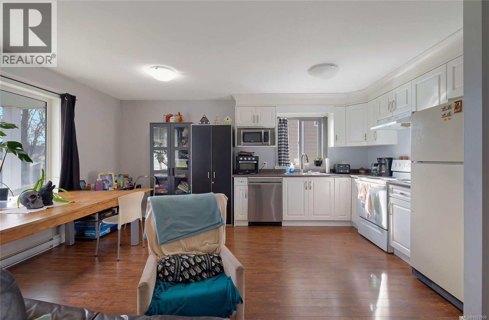 364 GEORGIA AVE - 20