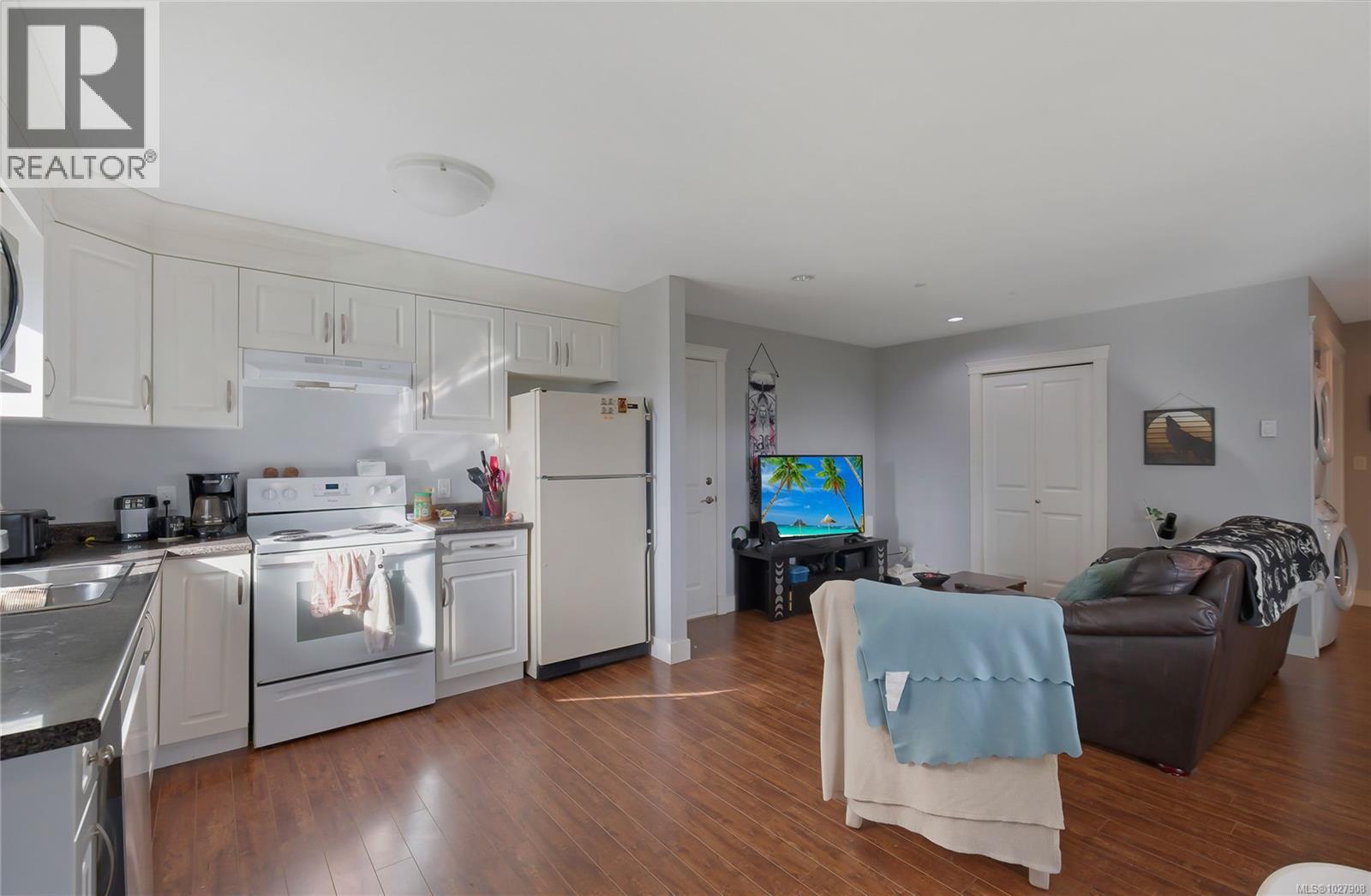 364 GEORGIA AVE - 21