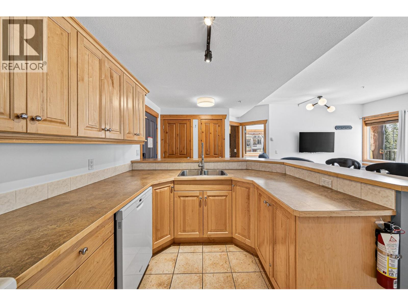5350 Highline Drive Unit# 2221, Fernie