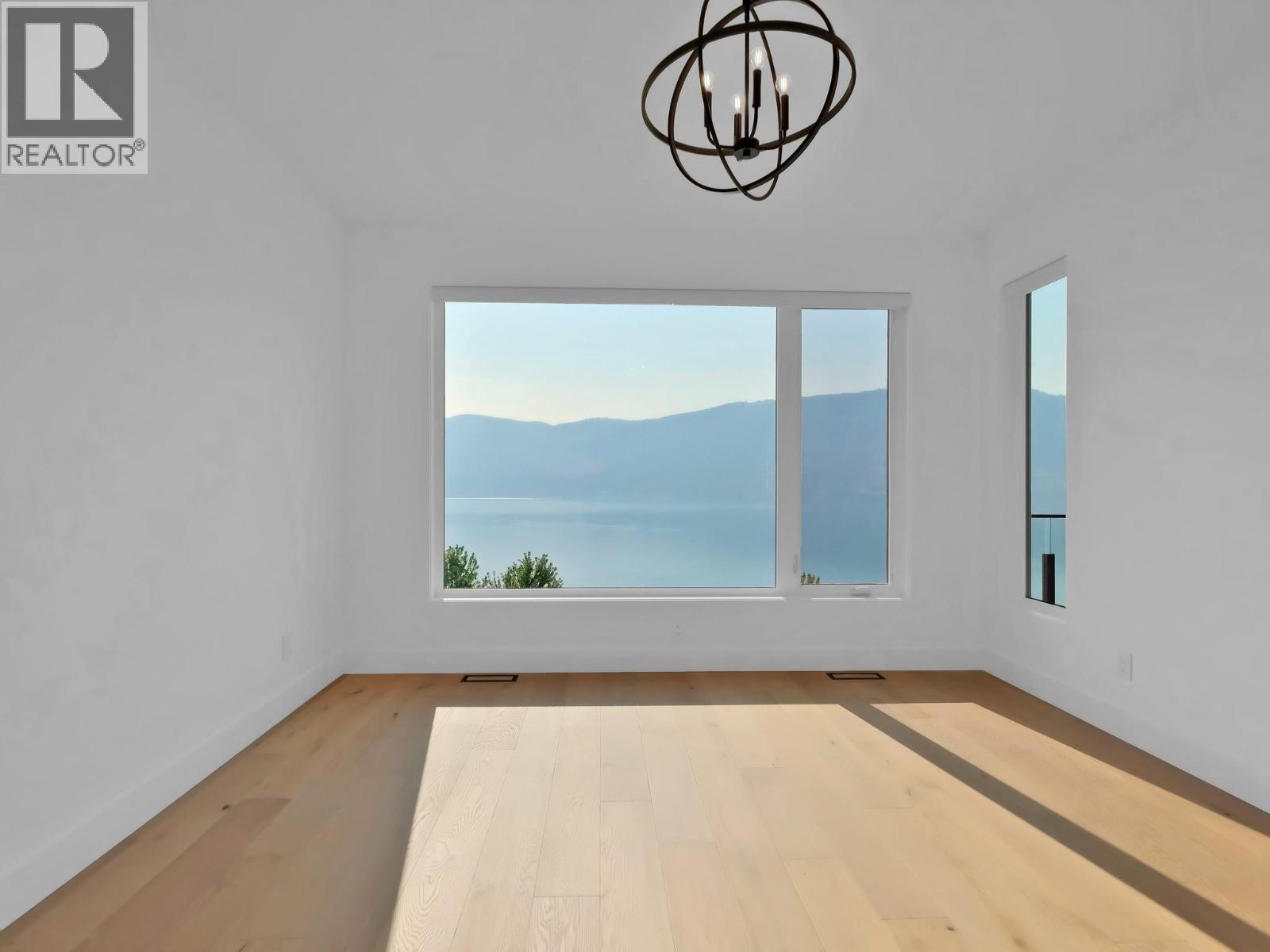 10 9201 Okanagan Centre Road West, Lake Country