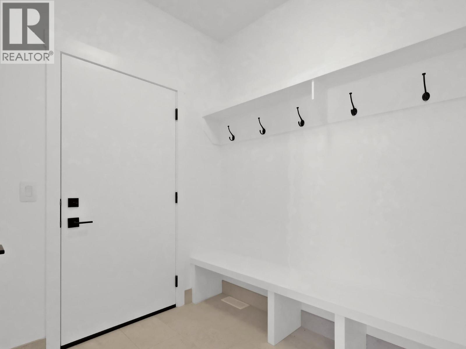 10 9201 Okanagan Centre Road West, Lake Country