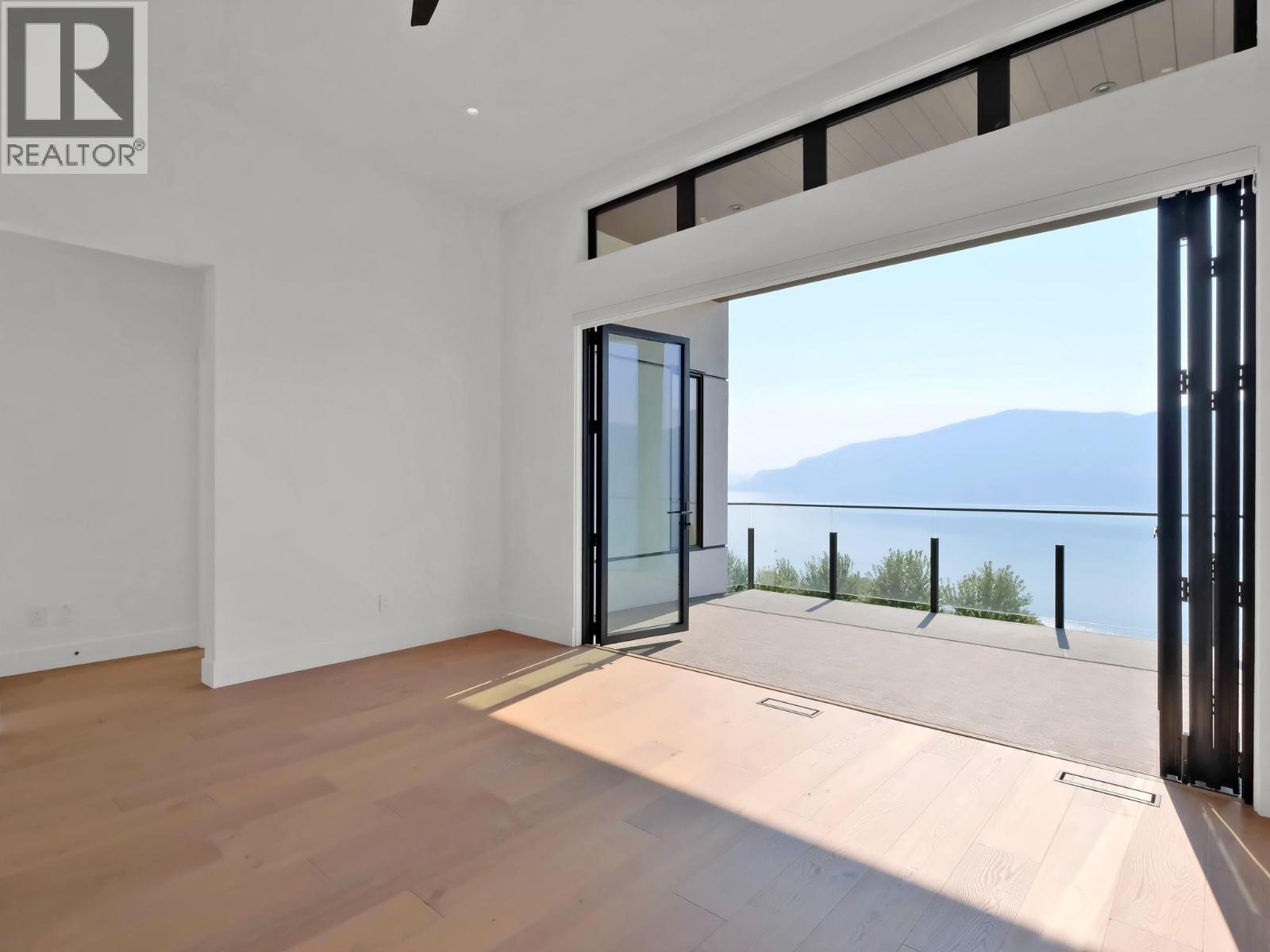 10 9201 Okanagan Centre Road West, Lake Country