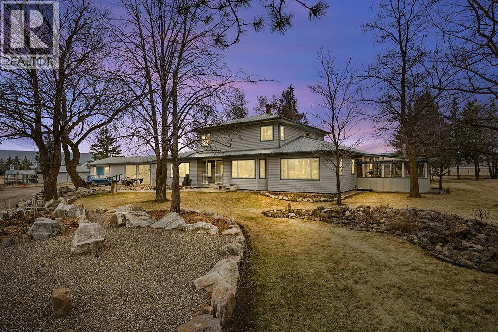 184 Pleasant Valley Cross Road, Spallumcheen