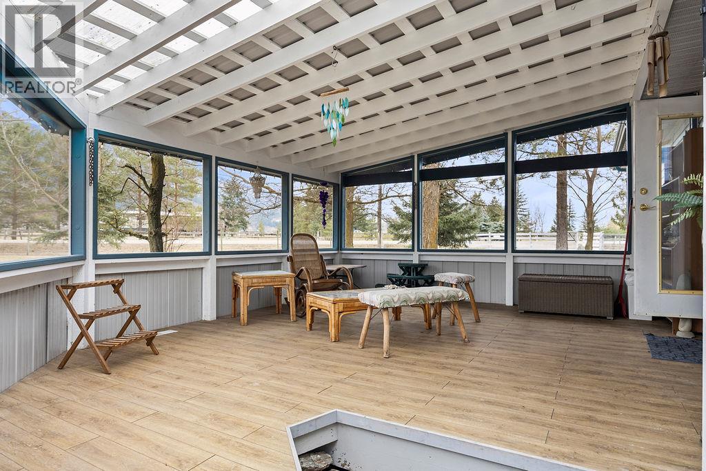 184 Pleasant Valley Cross Road, Spallumcheen