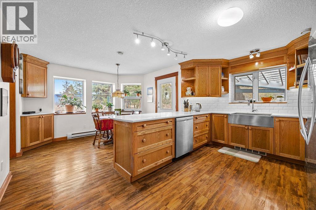 184 Pleasant Valley Cross Road, Spallumcheen