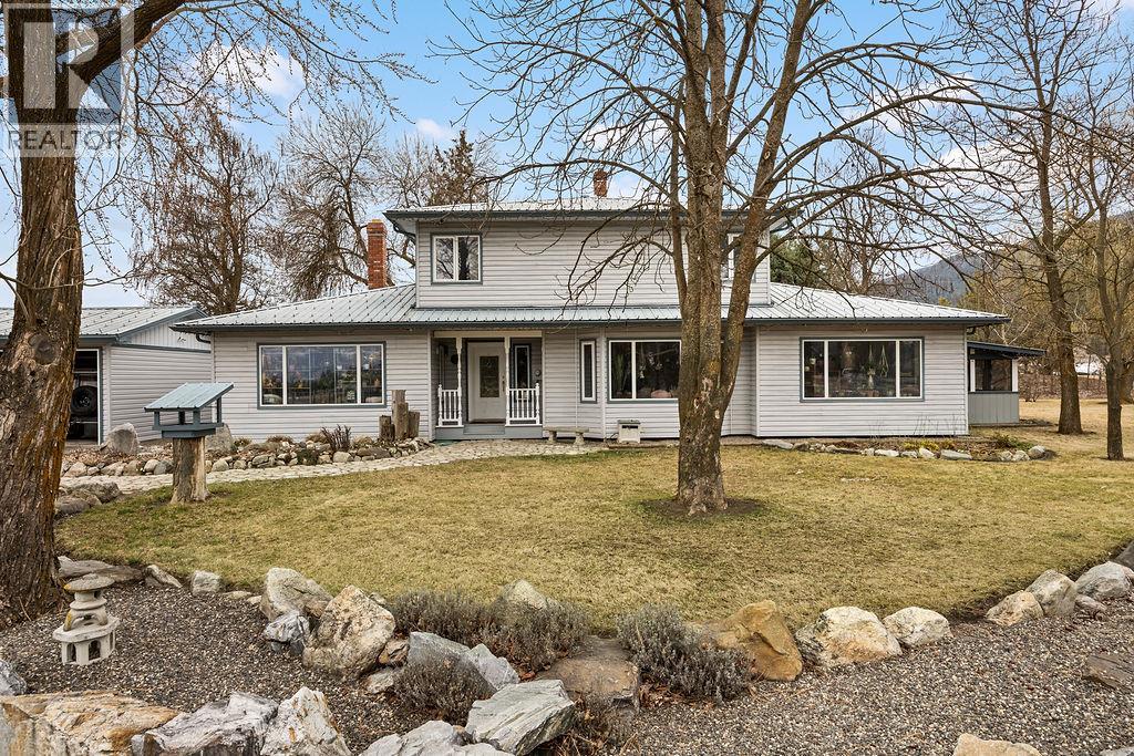 184 Pleasant Valley Cross Road, Spallumcheen