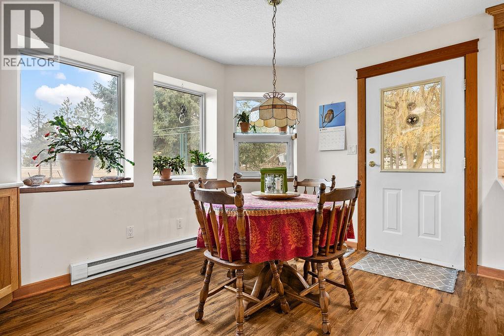 184 Pleasant Valley Cross Road, Spallumcheen