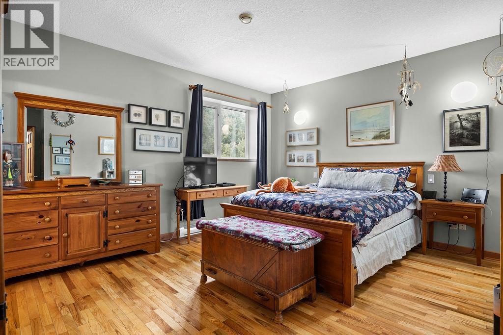 184 Pleasant Valley Cross Road, Spallumcheen