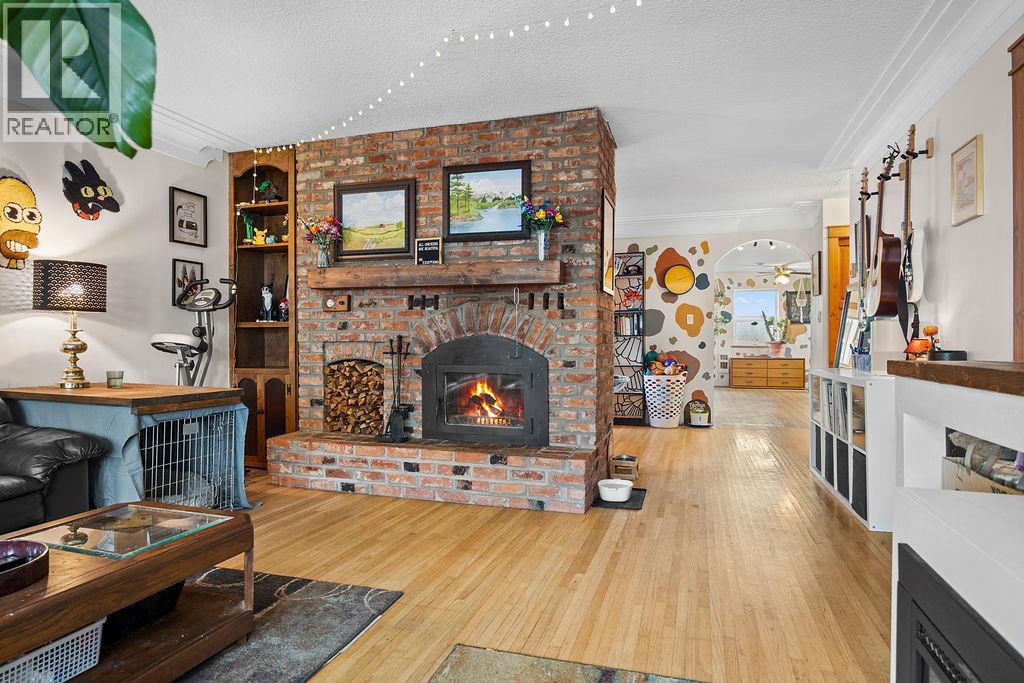 184 Pleasant Valley Cross Road, Spallumcheen