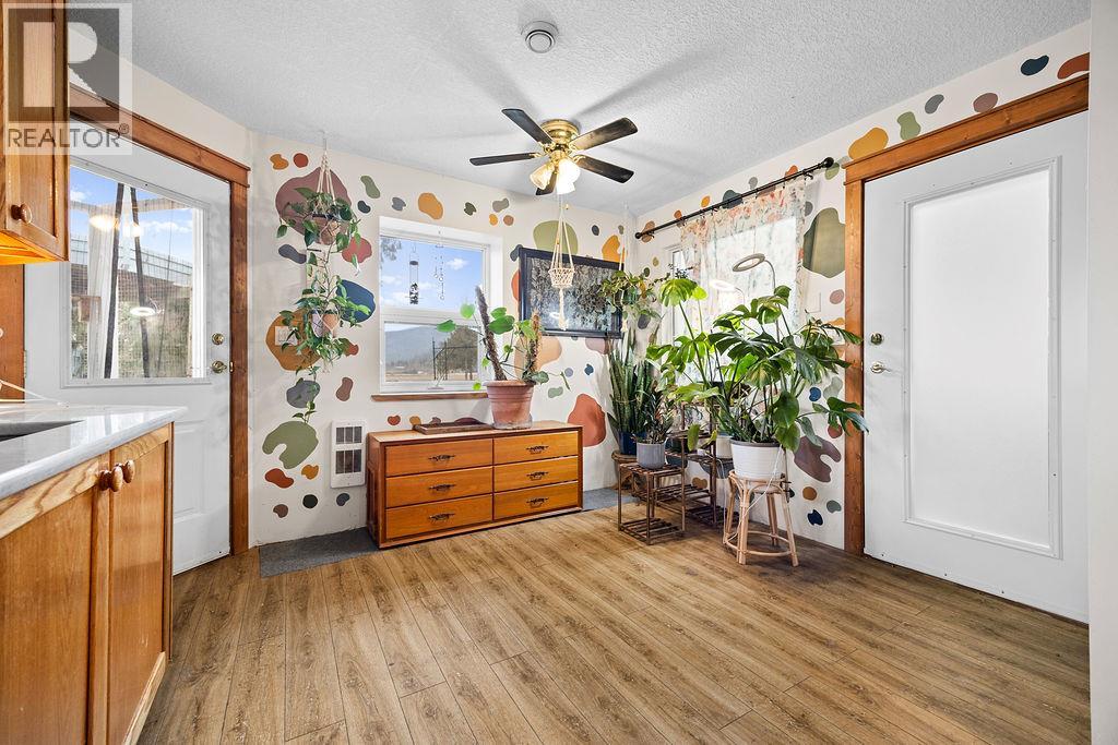 184 Pleasant Valley Cross Road, Spallumcheen