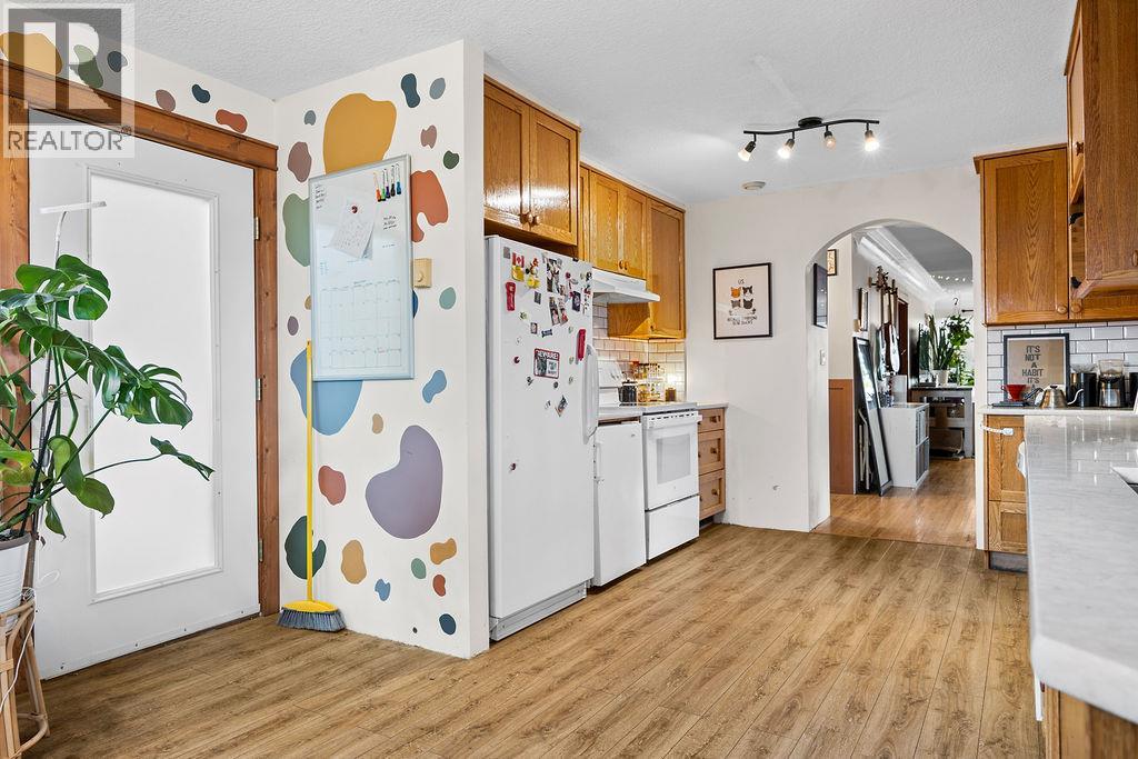 184 Pleasant Valley Cross Road, Spallumcheen