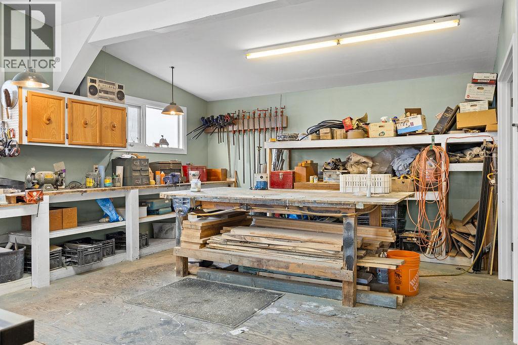 184 Pleasant Valley Cross Road, Spallumcheen