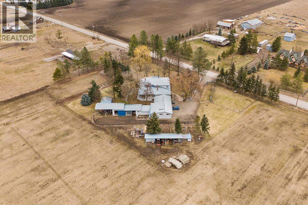 184 Pleasant Valley Cross Road, Spallumcheen