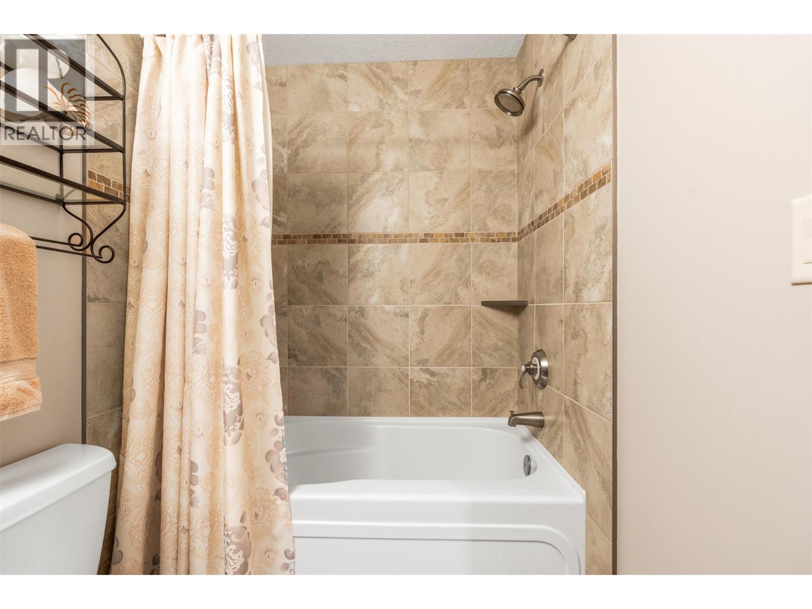 3453 Cessna Road Unit# 2, Enderby