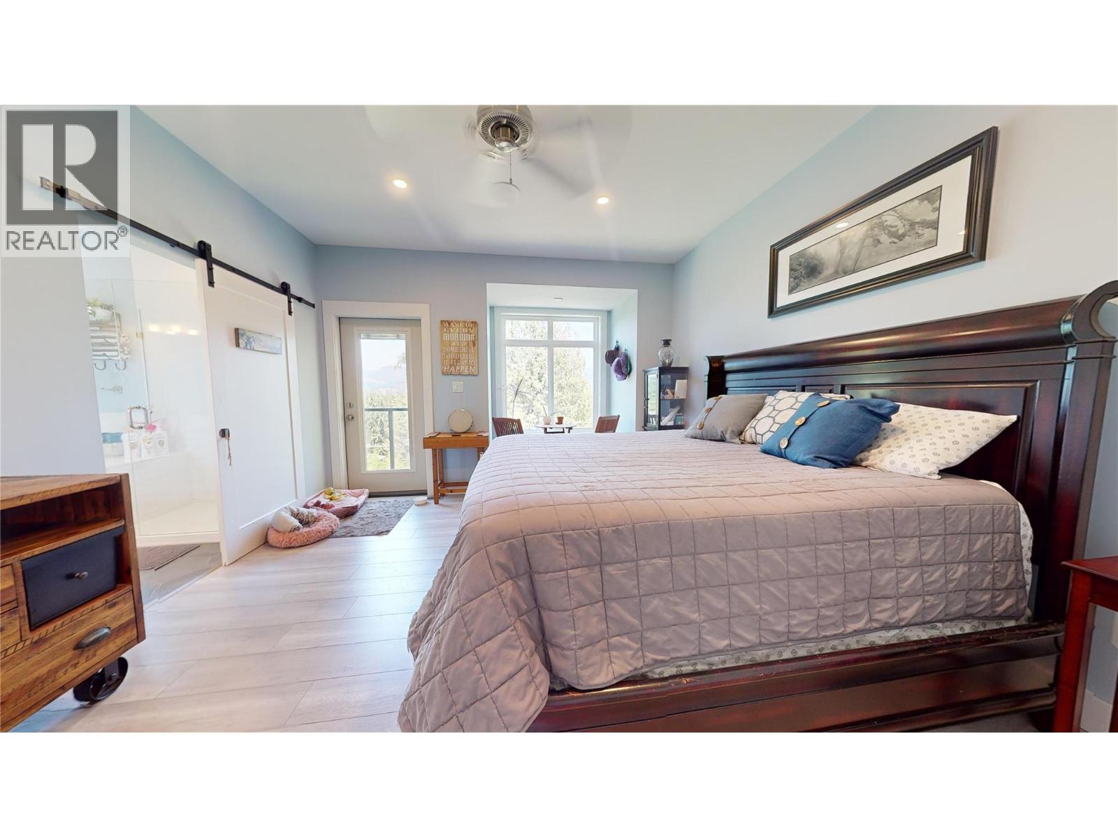 2526 Waverly Drive, Blind Bay