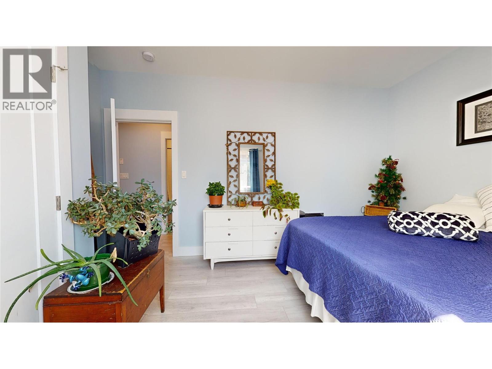 2526 Waverly Drive, Blind Bay