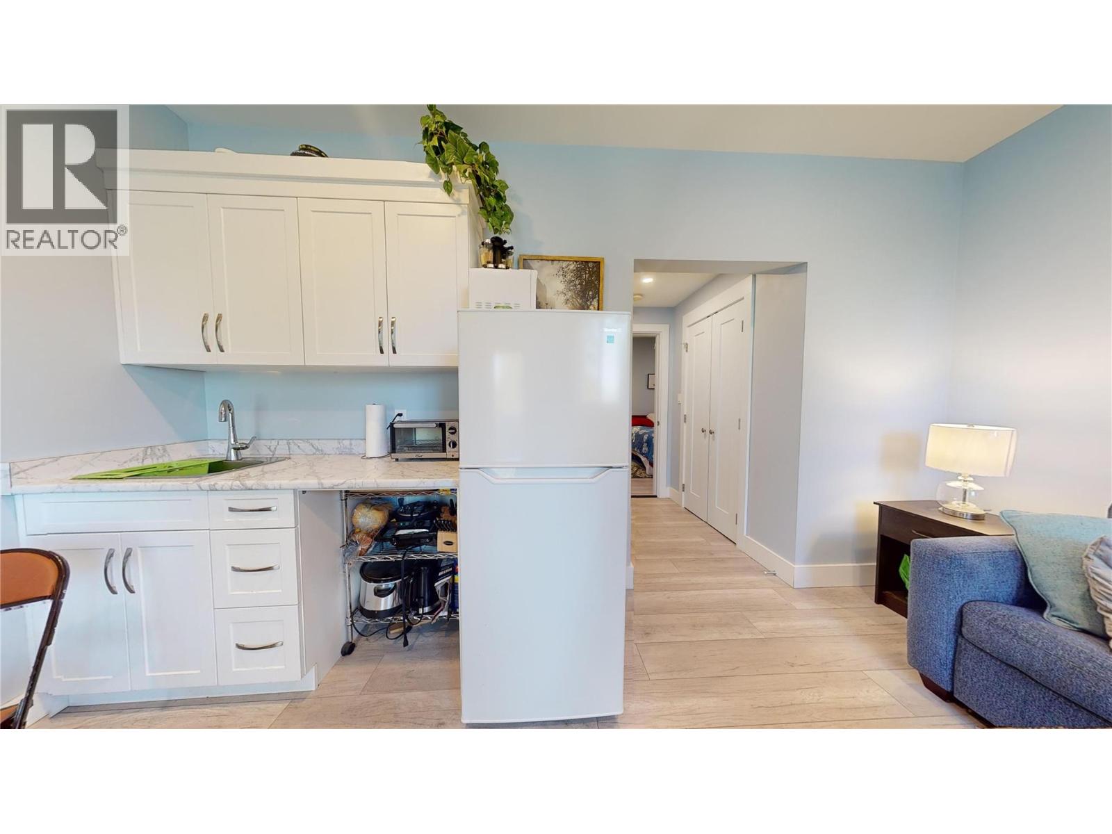 2526 Waverly Drive, Blind Bay