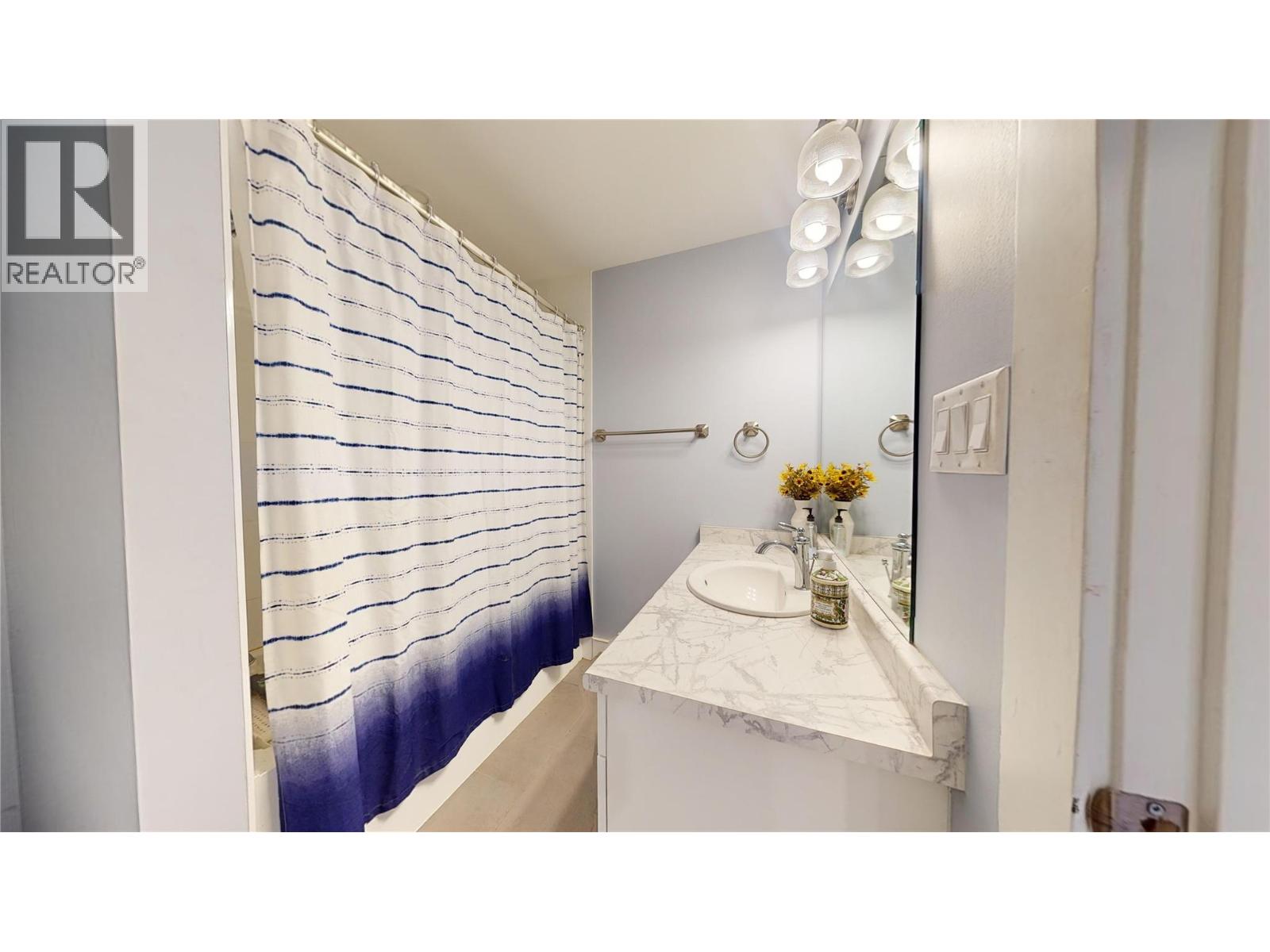 2526 Waverly Drive, Blind Bay