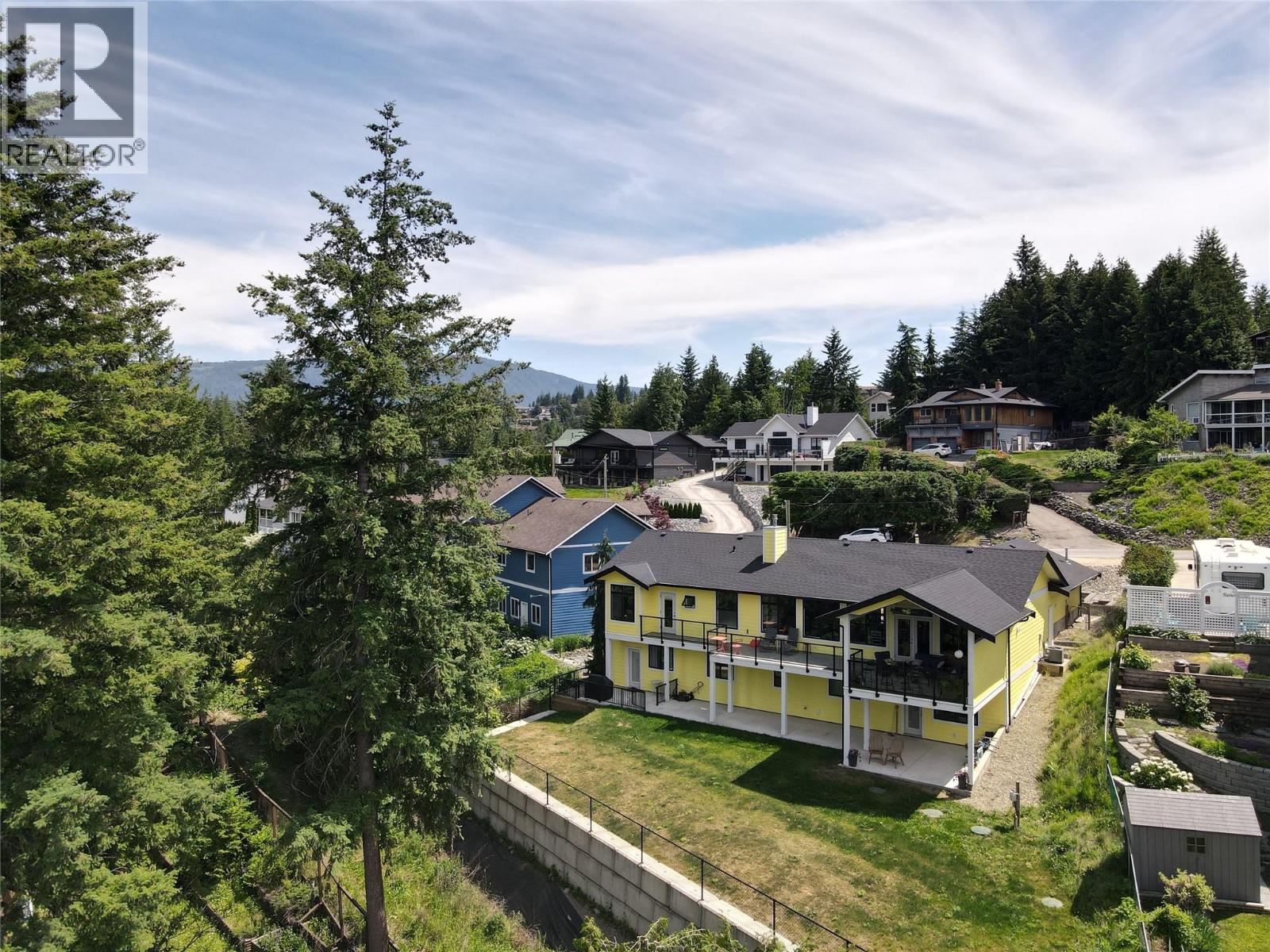2526 Waverly Drive, Blind Bay