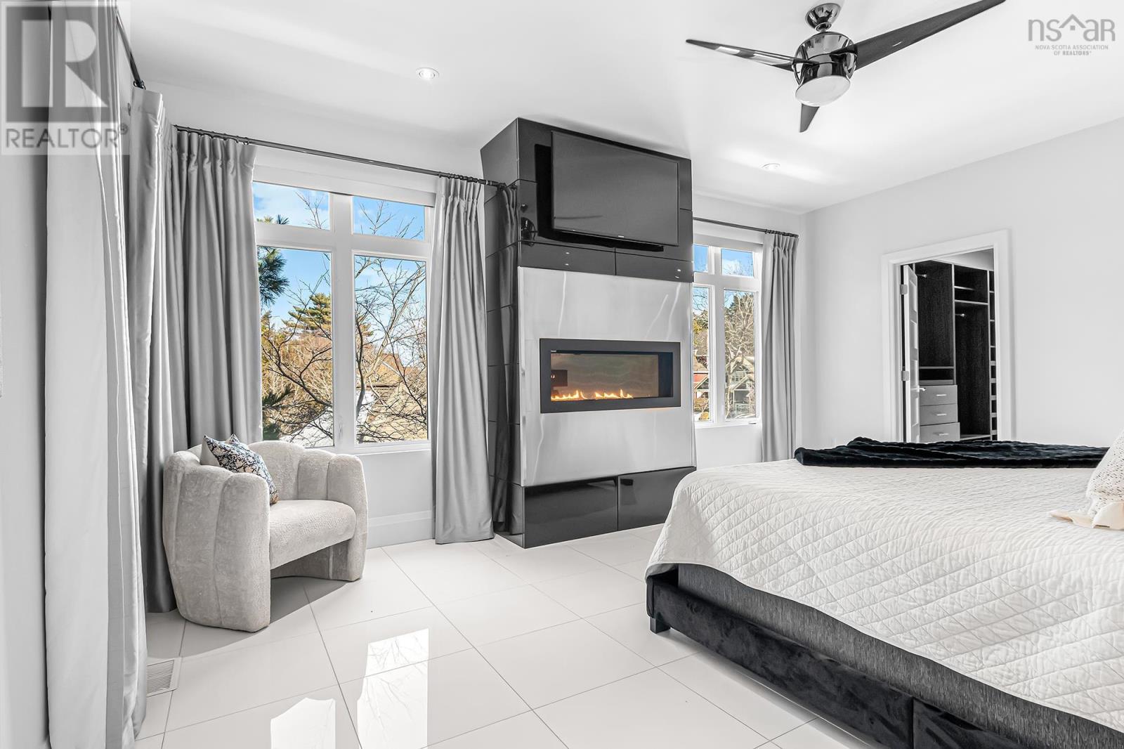 Property 42 of 51 of 14 Pinehaven Drive