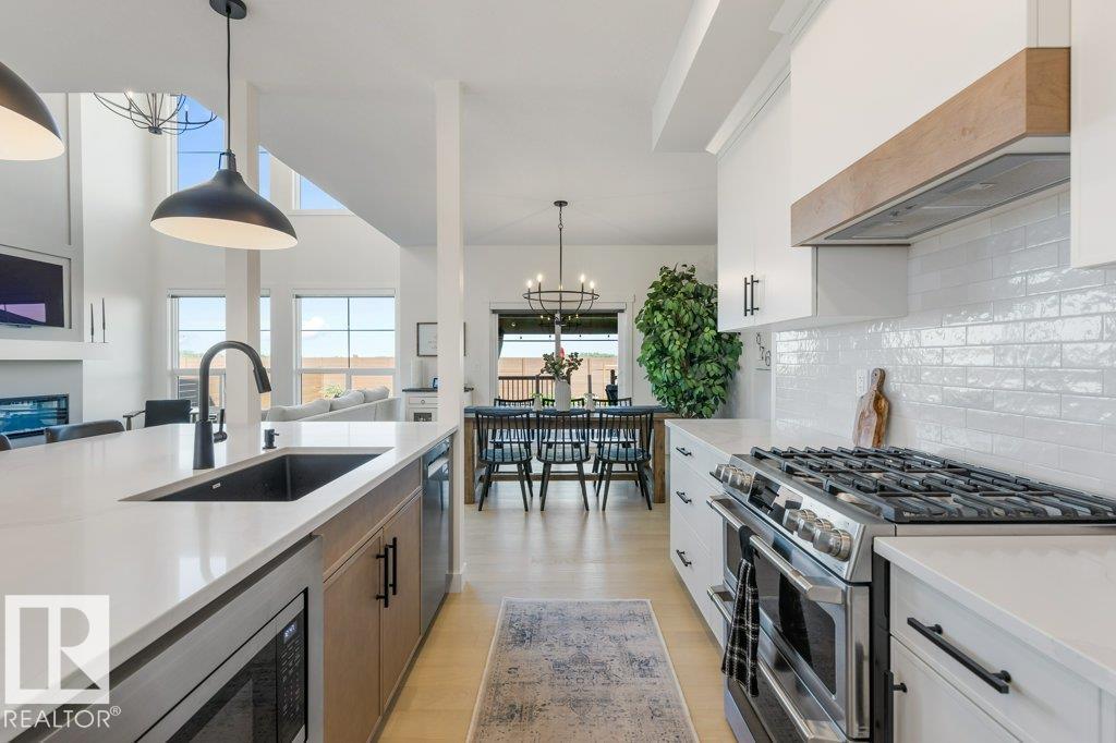 65 JUBILATION DR, St. Albert