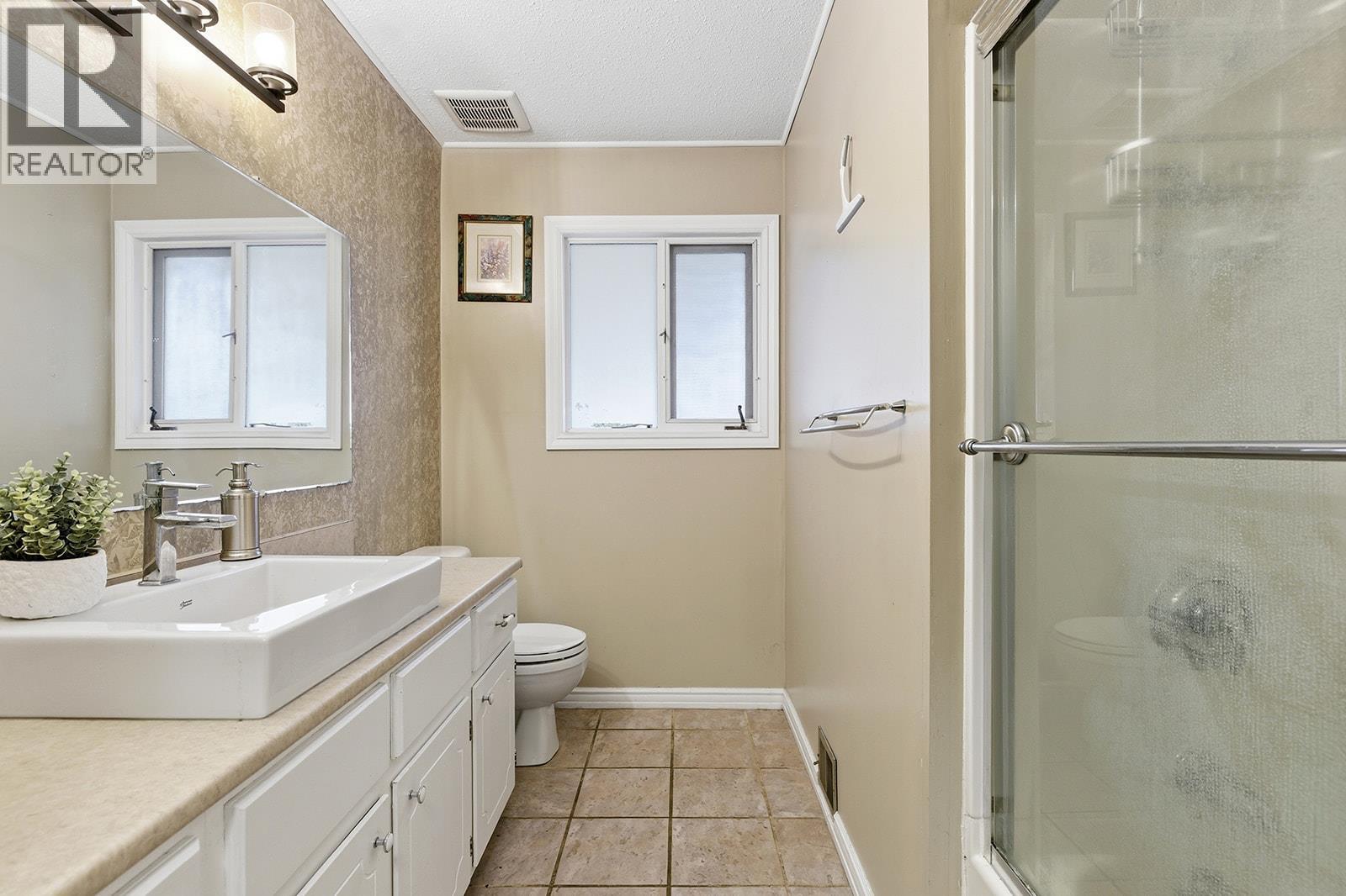 217 Holbrook Road W, Kelowna