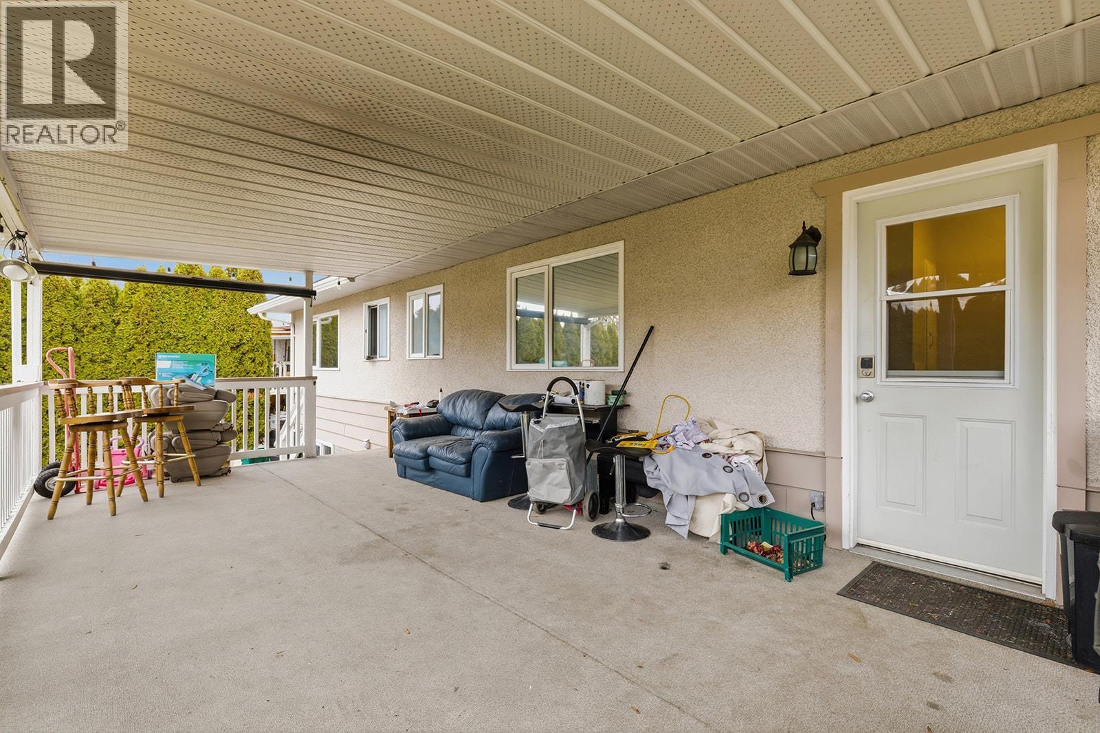 217 Holbrook Road W - 32