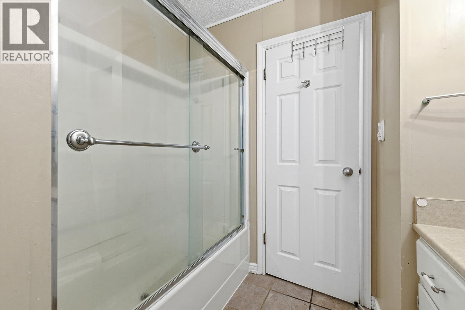 217 Holbrook Road W, Kelowna