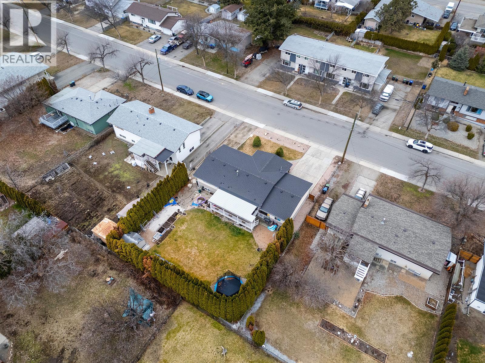 217 Holbrook Road W, Kelowna