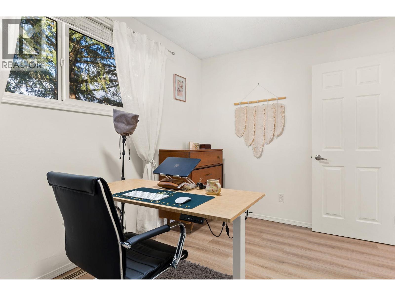 257 VIERS CRESCENT - 20