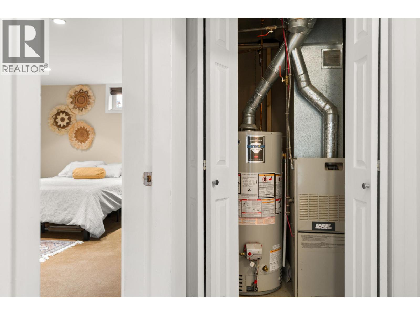 257 VIERS CRESCENT - 27