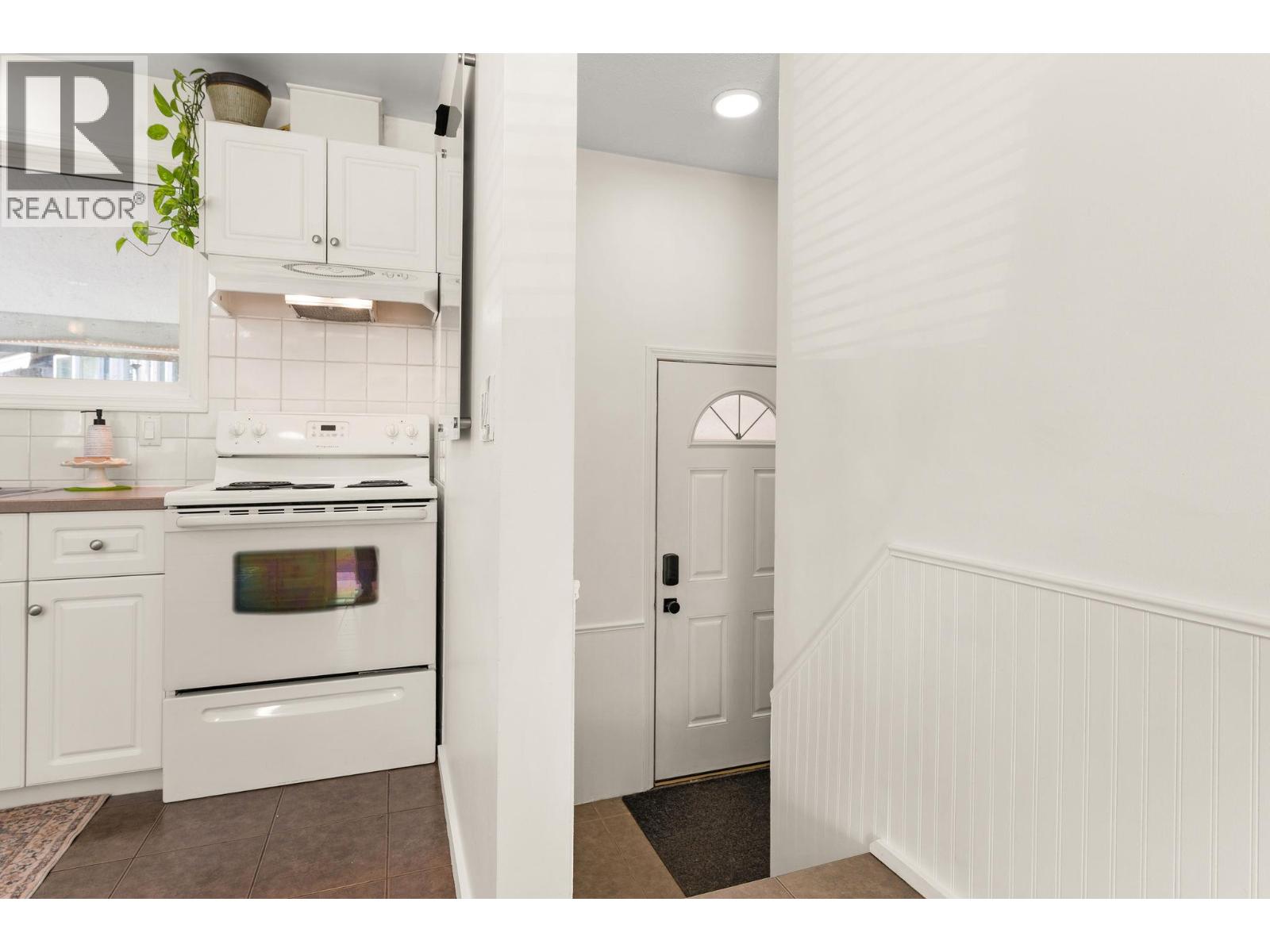 257 VIERS CRESCENT - 14