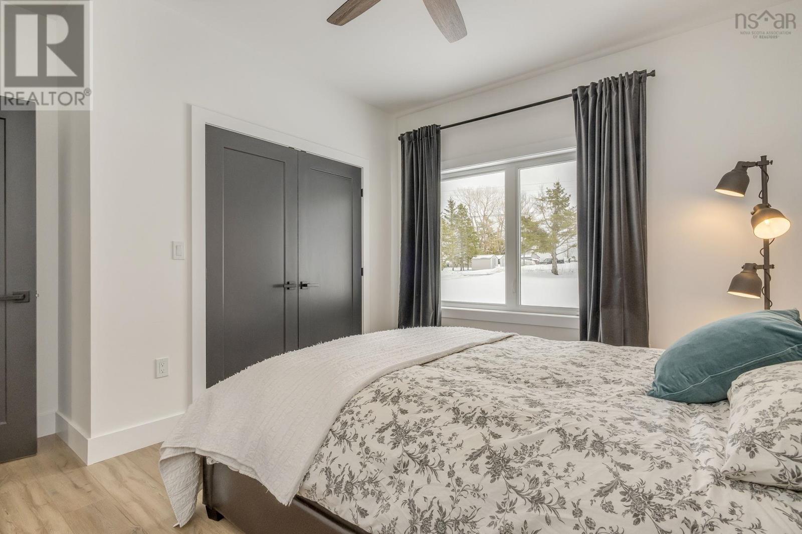 Property 28 of 42 of 573 236 Highway