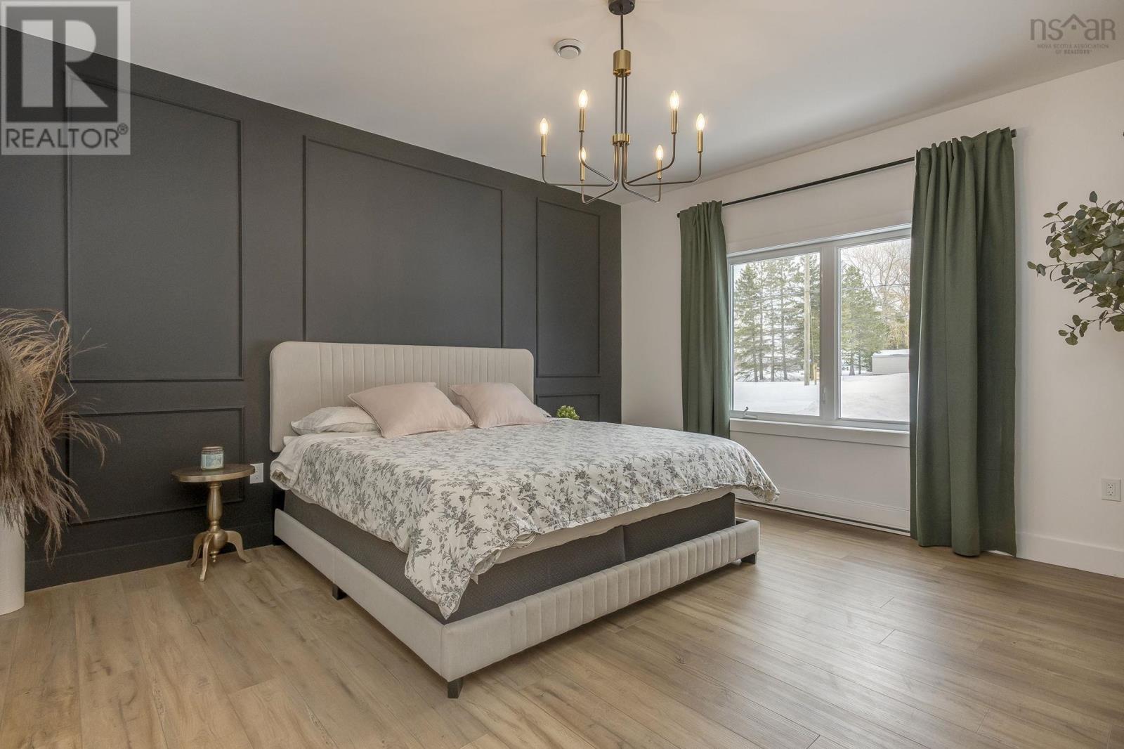 Property 31 of 42 of 573 236 Highway