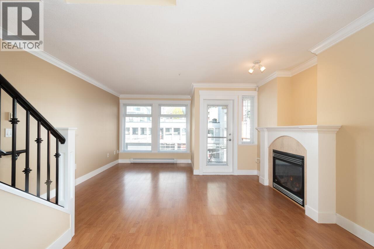 304 152 E 12TH STREET — photo 13